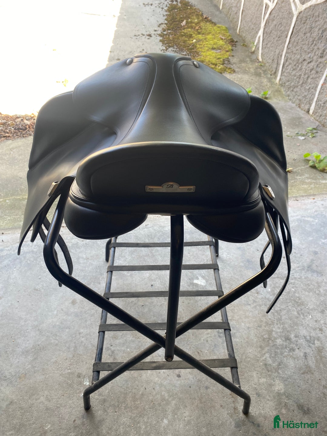 Sadlar hästutrustning till salu: Bates Innova dressyrsadell i Skillinge - Annons 3