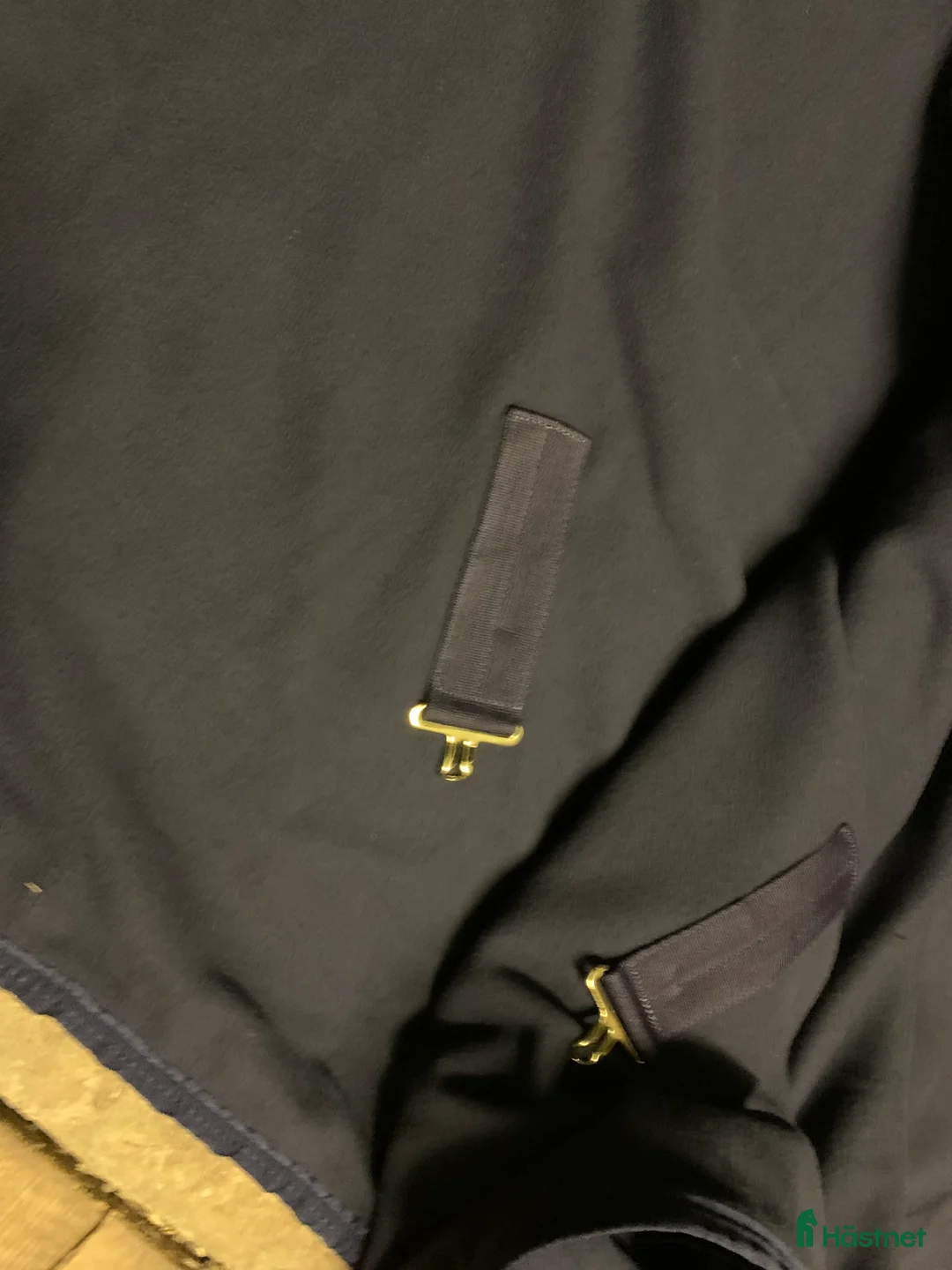 Täcken hästutrustning till salu: Hansbo Fleecetäcke Marinblå storlek 165cm julklapp i Hanaskog - Annons 6