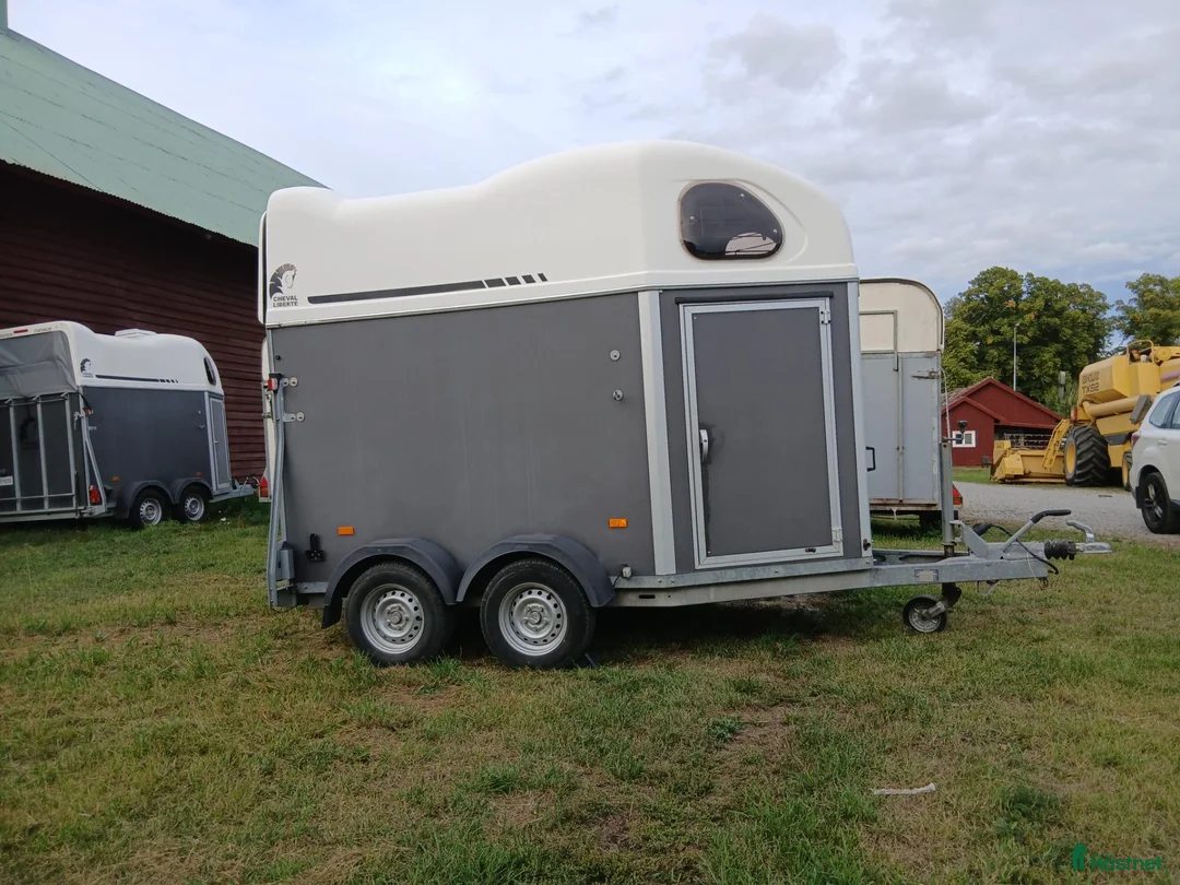 Hästtransporter  fordon & transport till salu: Hästtransport - Annons 1