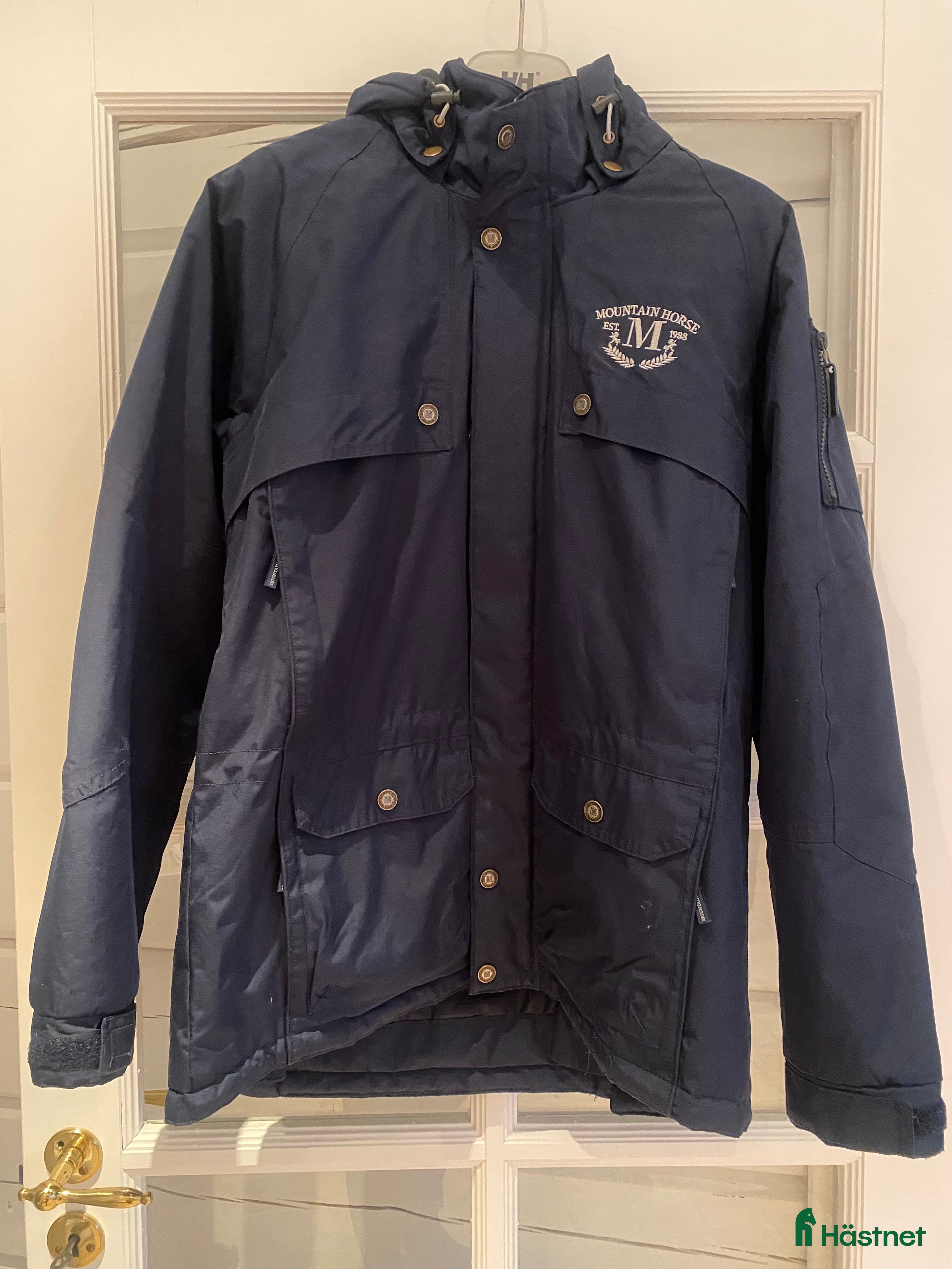 Jackor & Kavajer ryttarutrustning till salu: MH jacka mörkblå stl S i Enköping - Annons 14