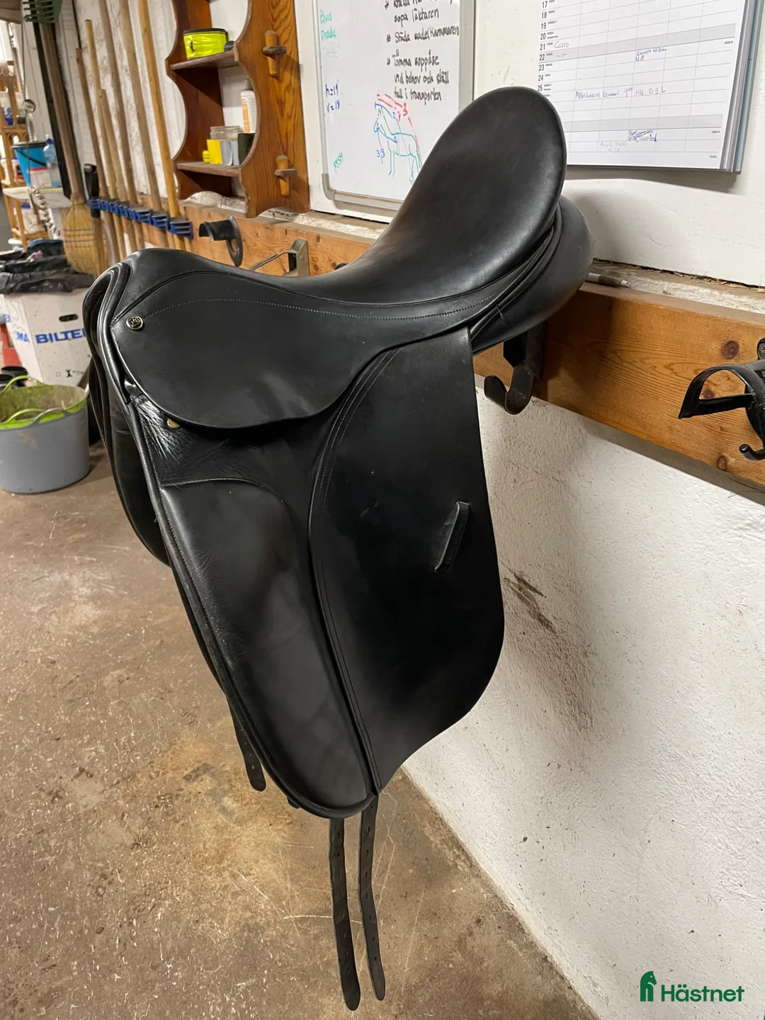 Sadlar hästutrustning till salu: County compition dressyr sadel  - Annons 1