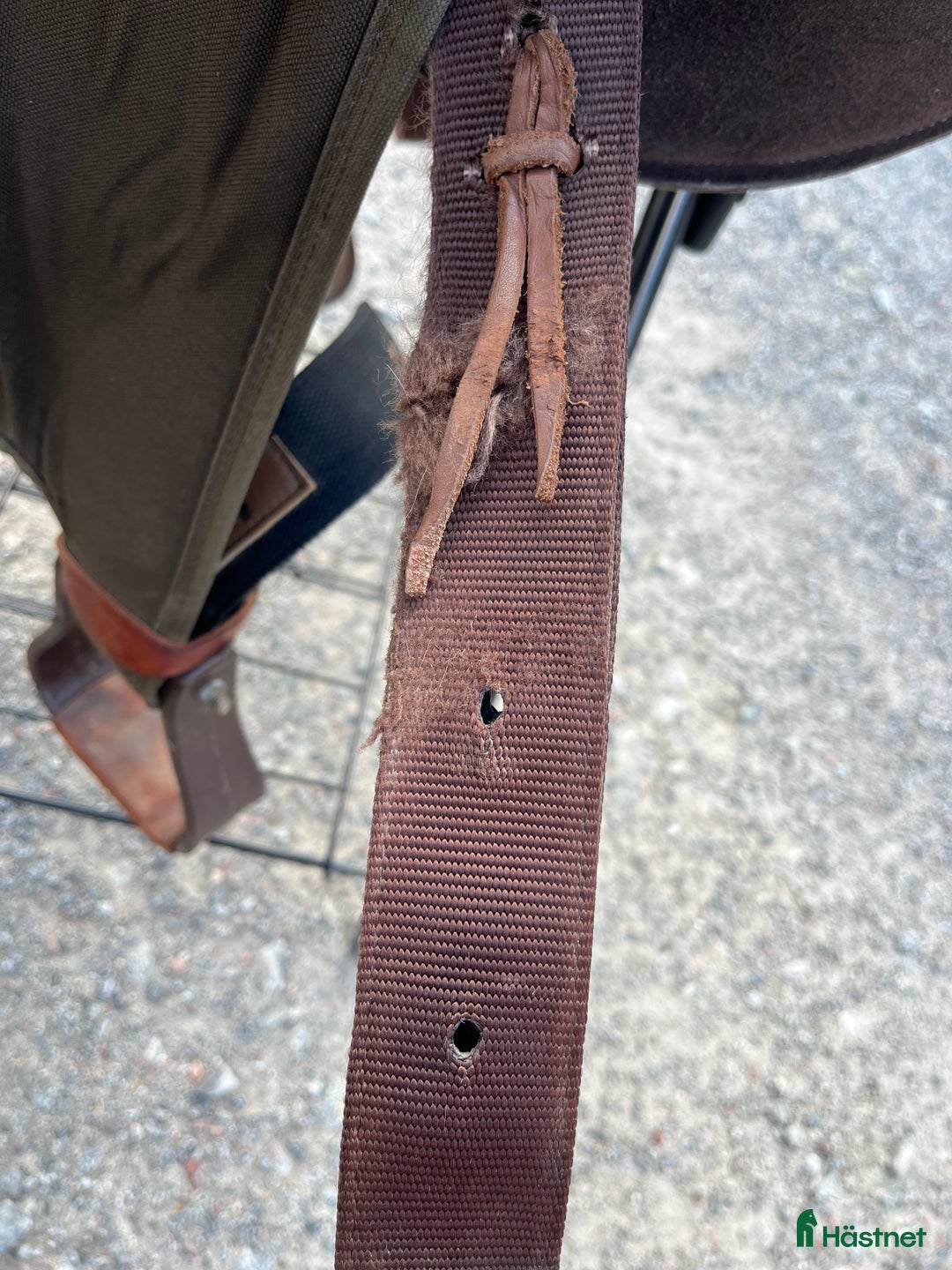 Sadlar hästutrustning till salu: Fabtron Westernsadel  i Knivsta - Annons 6