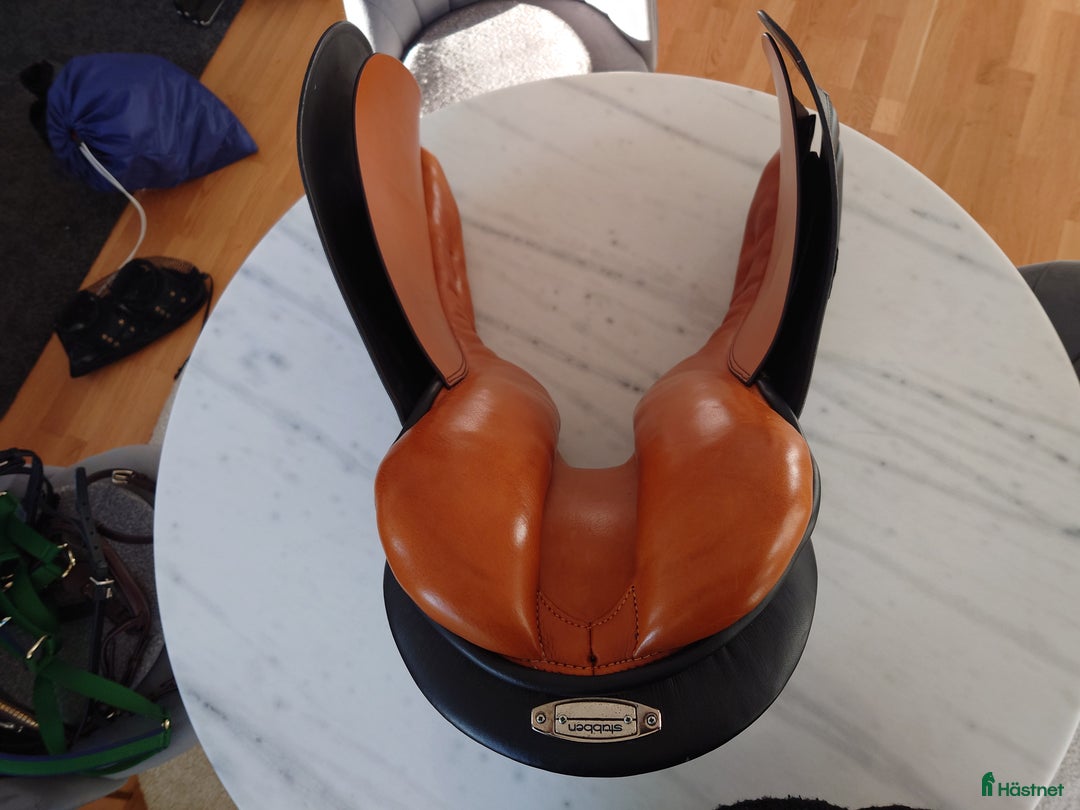 Sadlar hästutrustning till salu: Stübben Siegfried VSD DL 17# 32 i Kungsängen - Annons 9