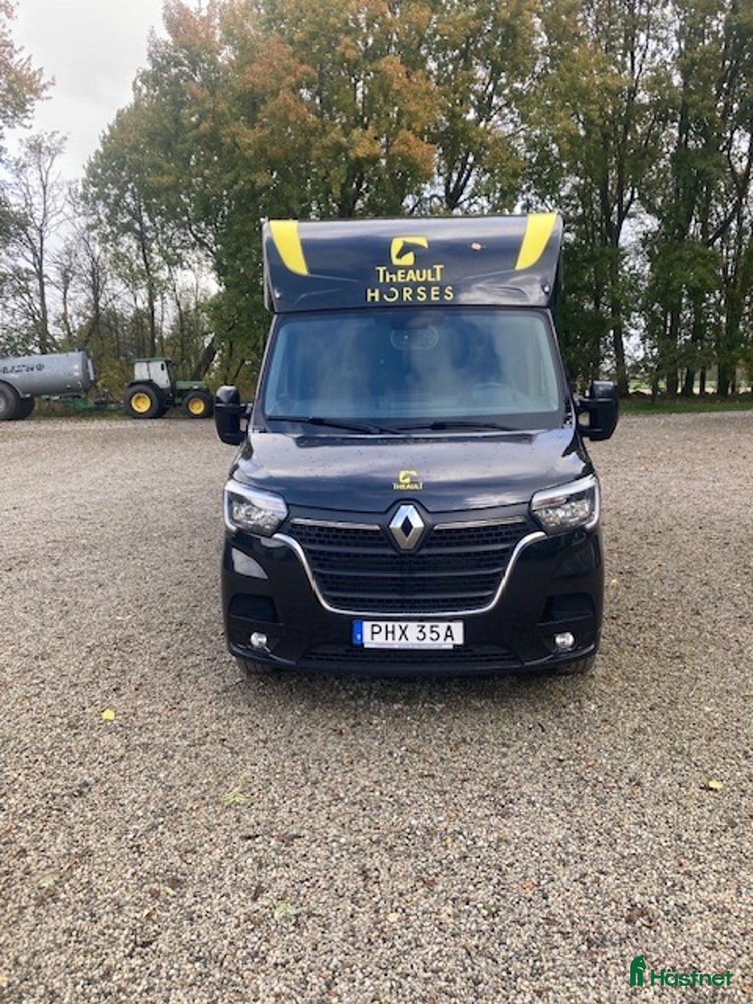 Hästlastbilar  fordon & transport till salu: Theault hästlastbil med sängar, b-körkort i Flyinge - Annons 2