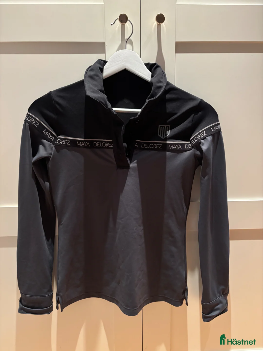 Övrigt Ridkläder ryttarutrustning till salu: Maya Delorez tröja  - Annons 1