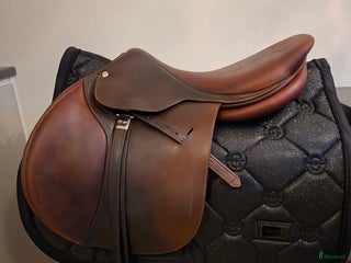 Sadlar hästutrustning till salu: Butet med nya bossor & kontrollerad bom. i Bollstabruk - Annons 8