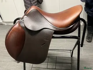 Sadlar hästutrustning Väldig fin Antares sadel i Djursholm - Annons 3