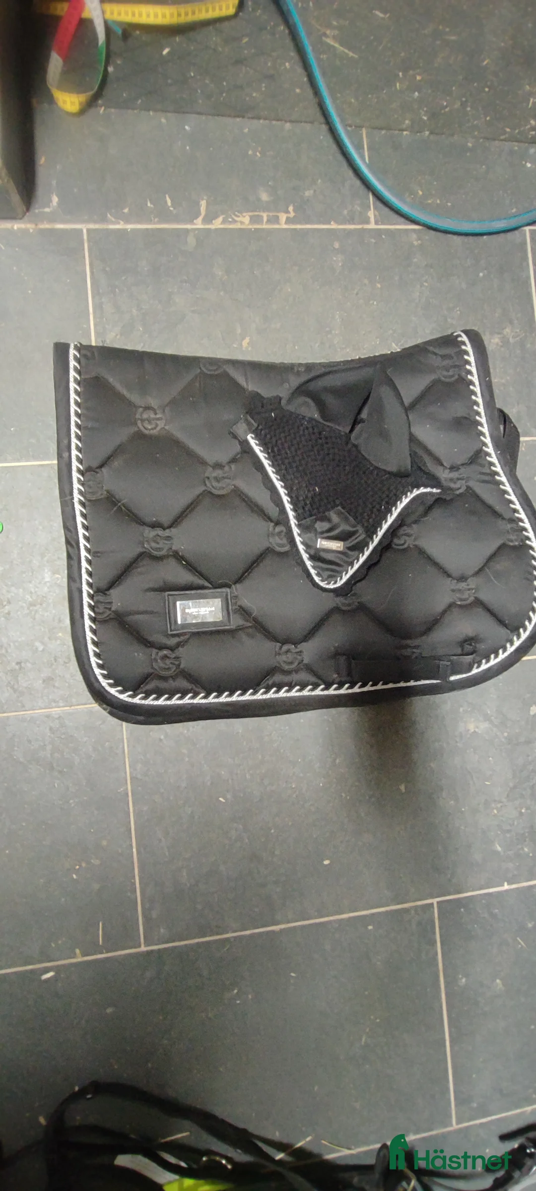 Schabrak & Vojlockar hästutrustning till salu: Schabrak till salu! i Frövi - Annons 1