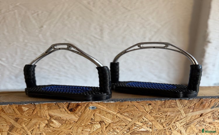 Stigbyglar hästutrustning till salu i Söderhamn - Annons 17