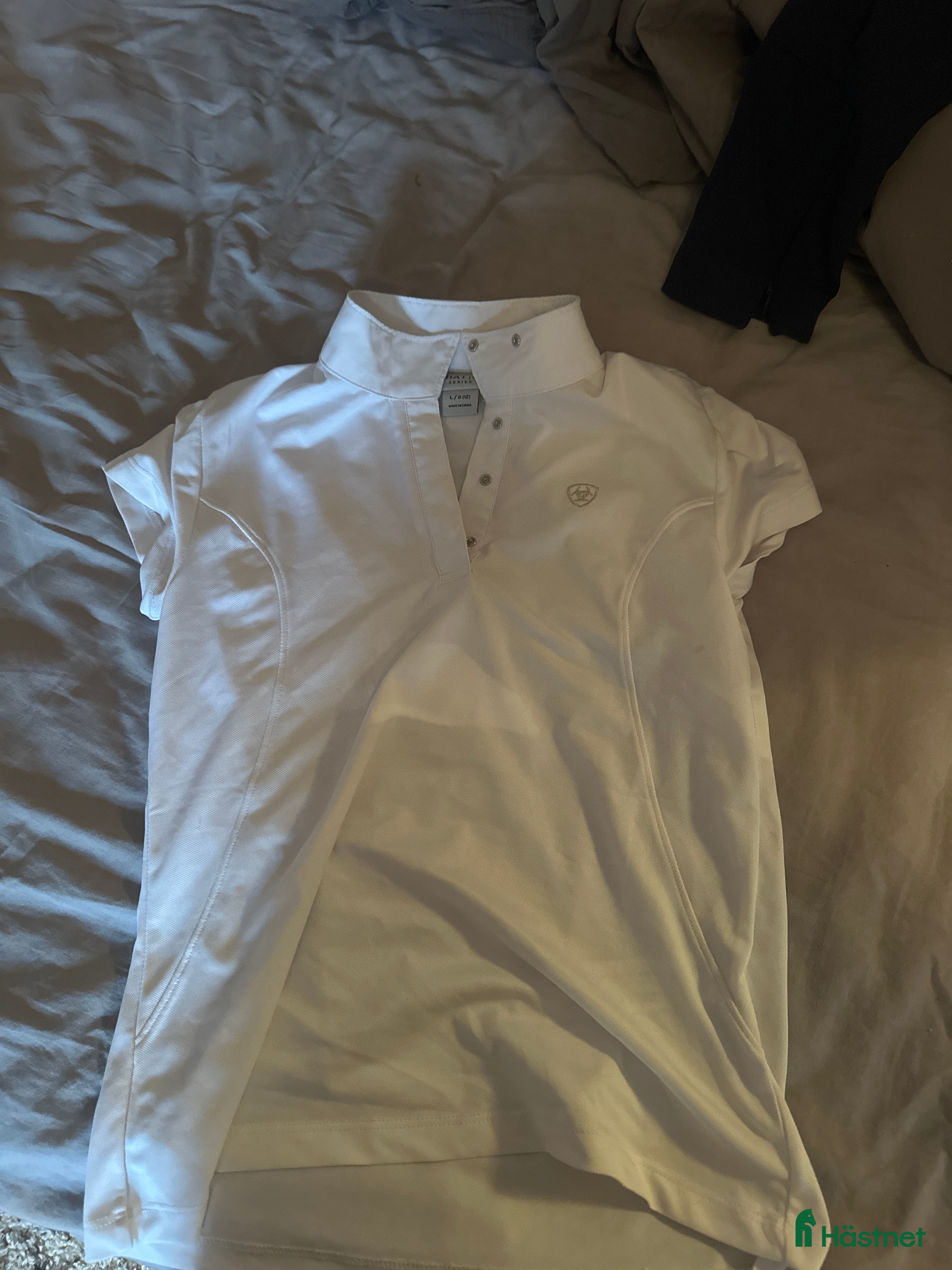 Övrigt Ridkläder ryttarutrustning till salu: ariat tävlingströja i Ludvika - Annons 24