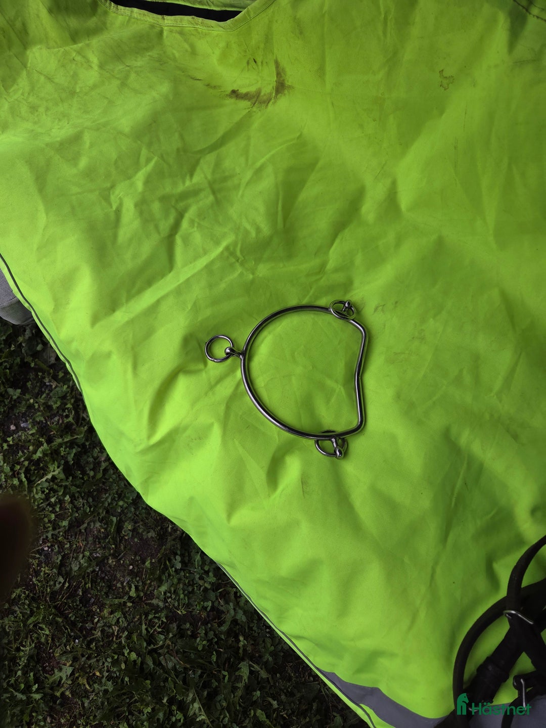 Bett hästutrustning till salu: Stigbett i Nykvarn - Annons 1