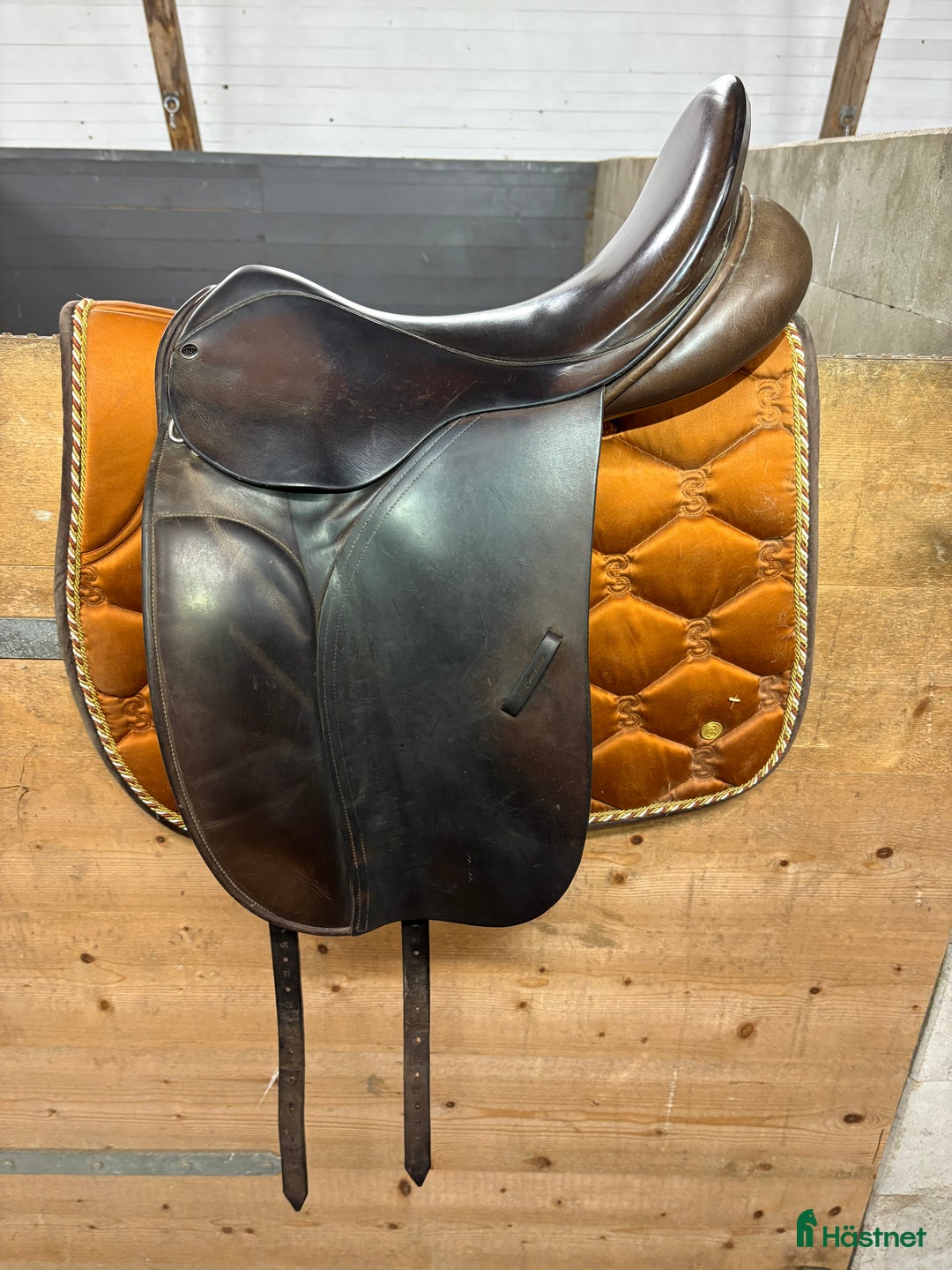 Sadlar hästutrustning till salu: Äldre County Competitor i Vittsjö - Annons 1