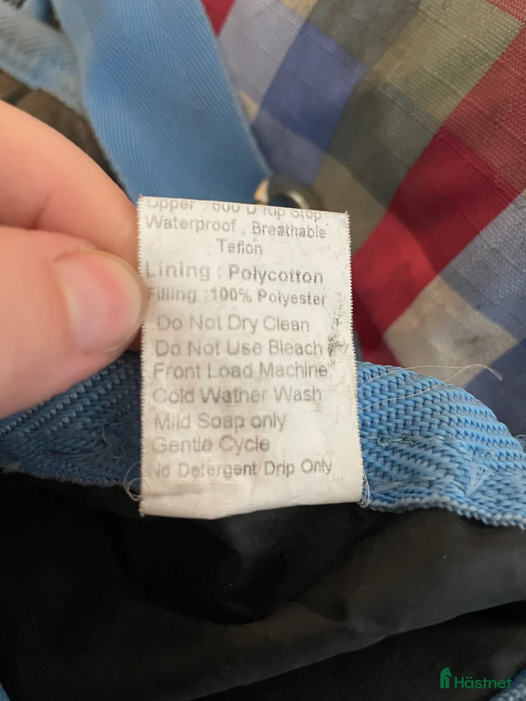 Täcken hästutrustning till salu: Fodrat täcke 95 i Storvreta - Annons 4