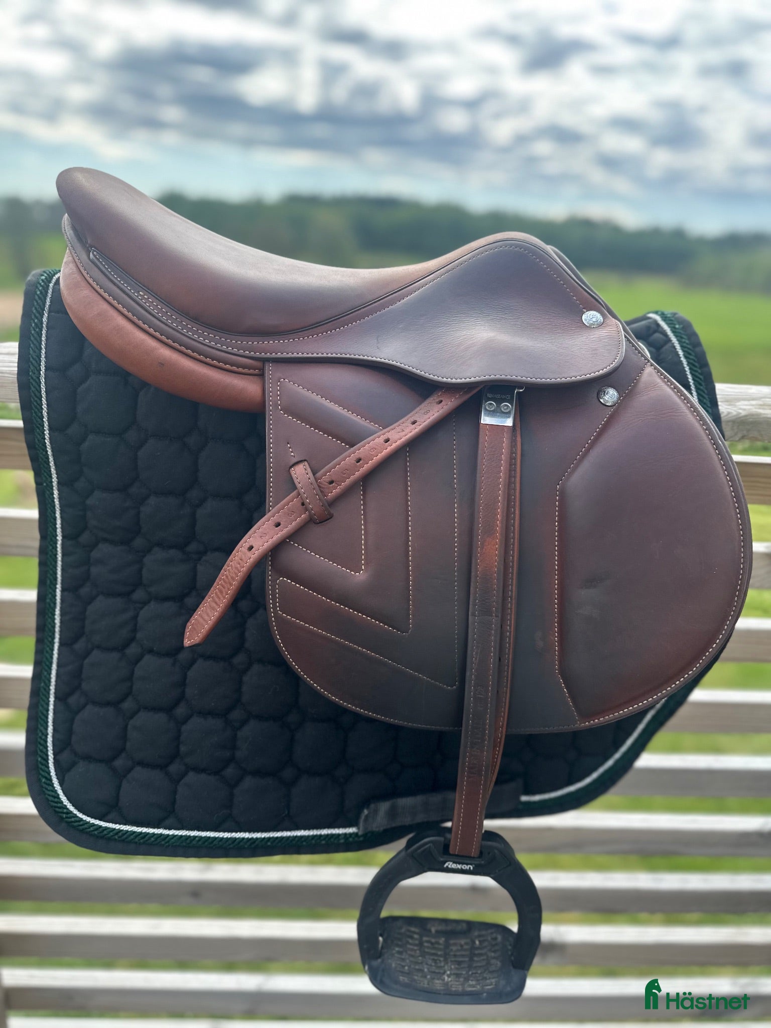 Sadlar hästutrustning Super fin 16” renaissance - Annons 2