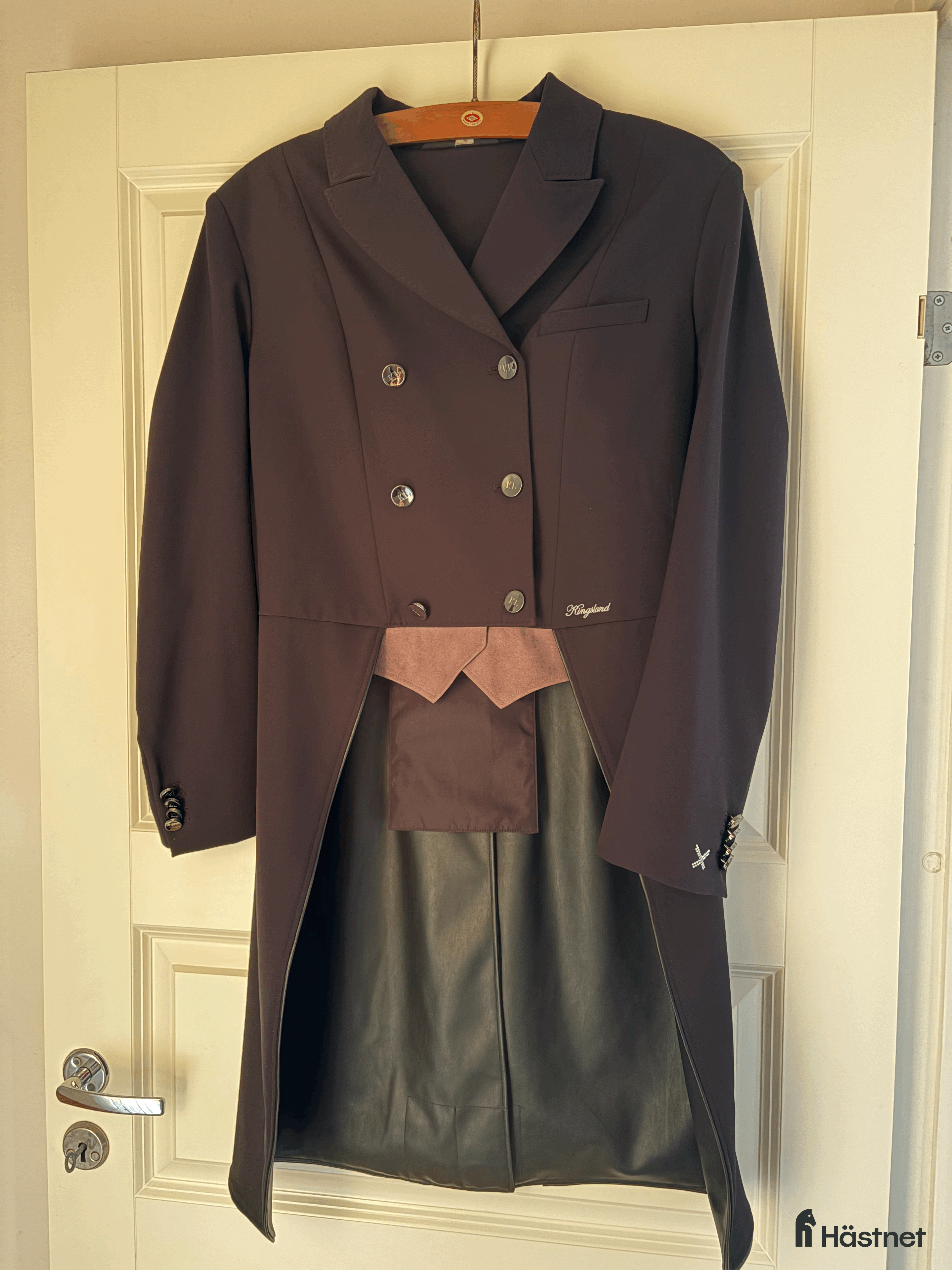 Jackor & Kavajer ryttarutrustning till salu: Kingsland frack - Annons 5