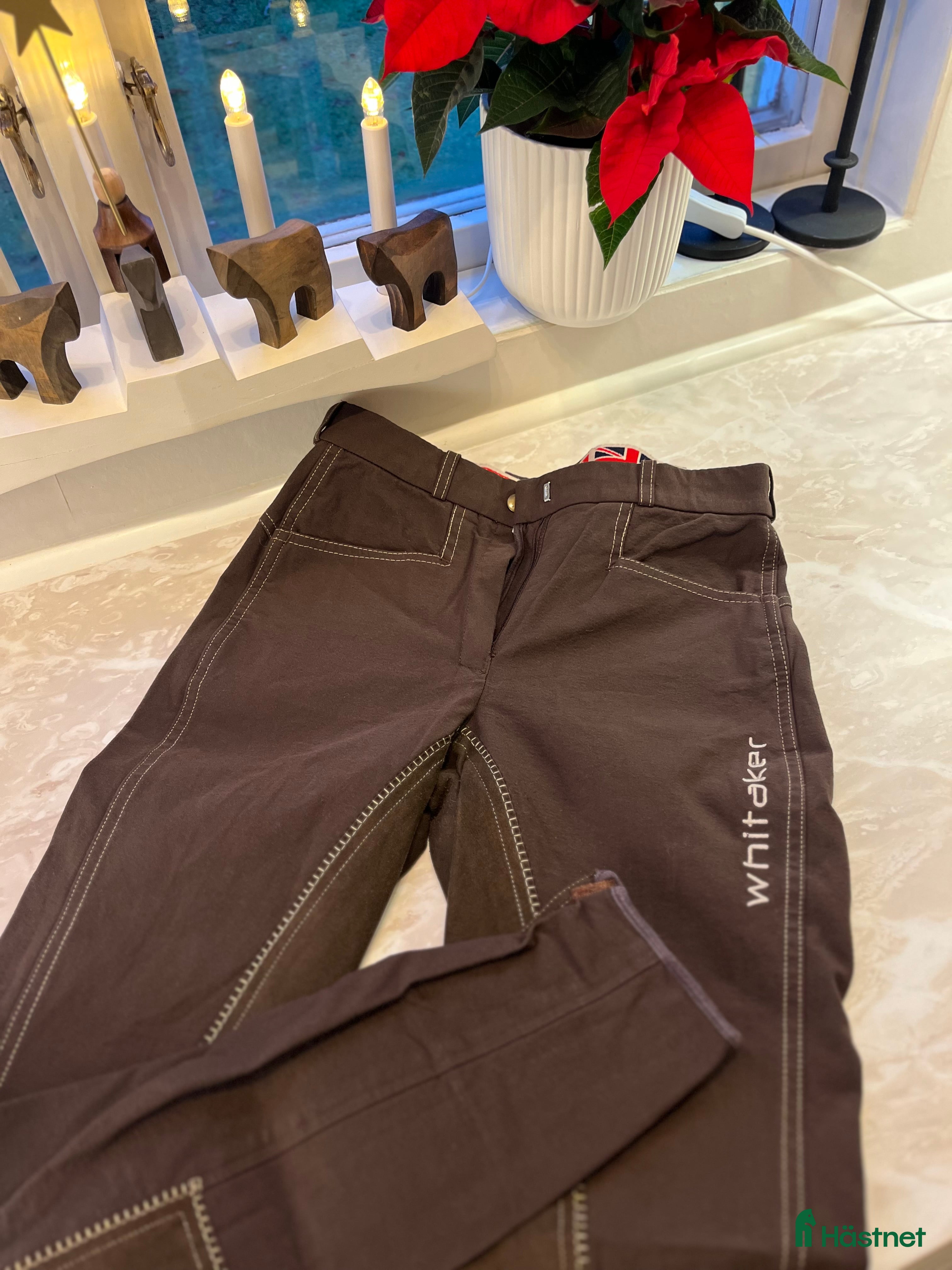 Ridbyxor ryttarutrustning till salu: RIDBYXOR FRÅN JOHN WHITAKER! i Stånga - Annons 8