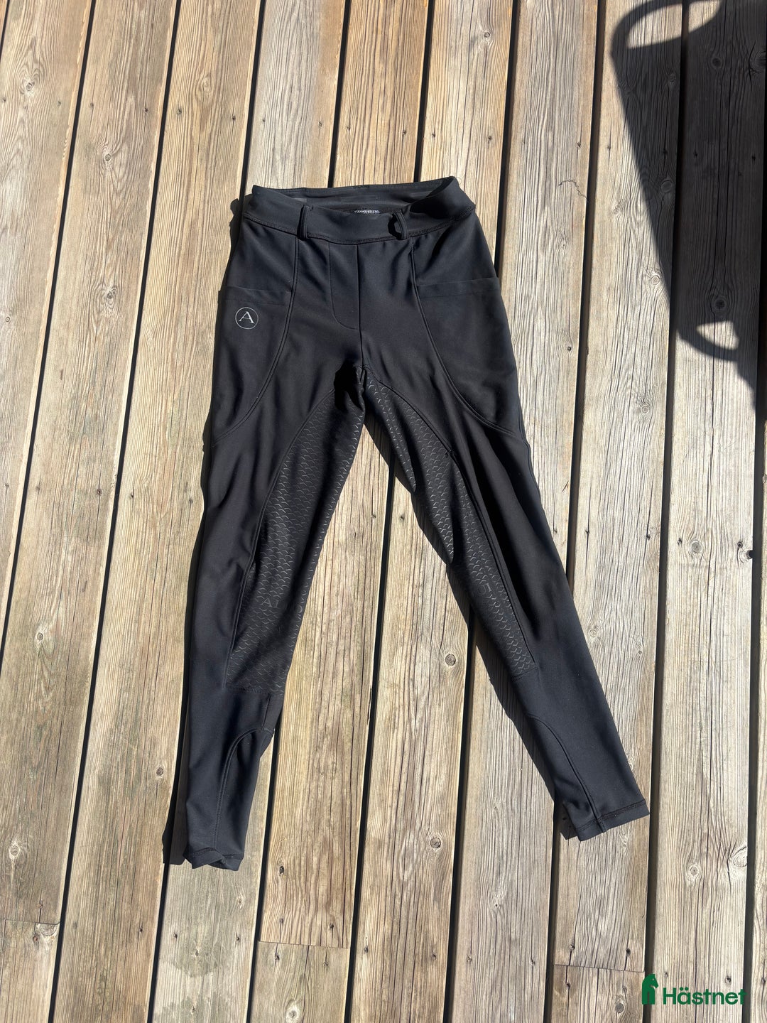 Ridbyxor ryttarutrustning till salu: Fina ridbyxor  i Tyresö - Annons 1