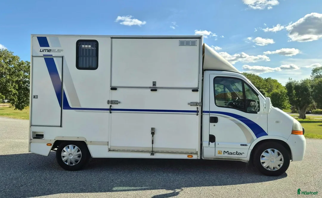 Hästlastbilar  fordon & transport till salu: HÖG lastvikt 1120kg  - Annons 2