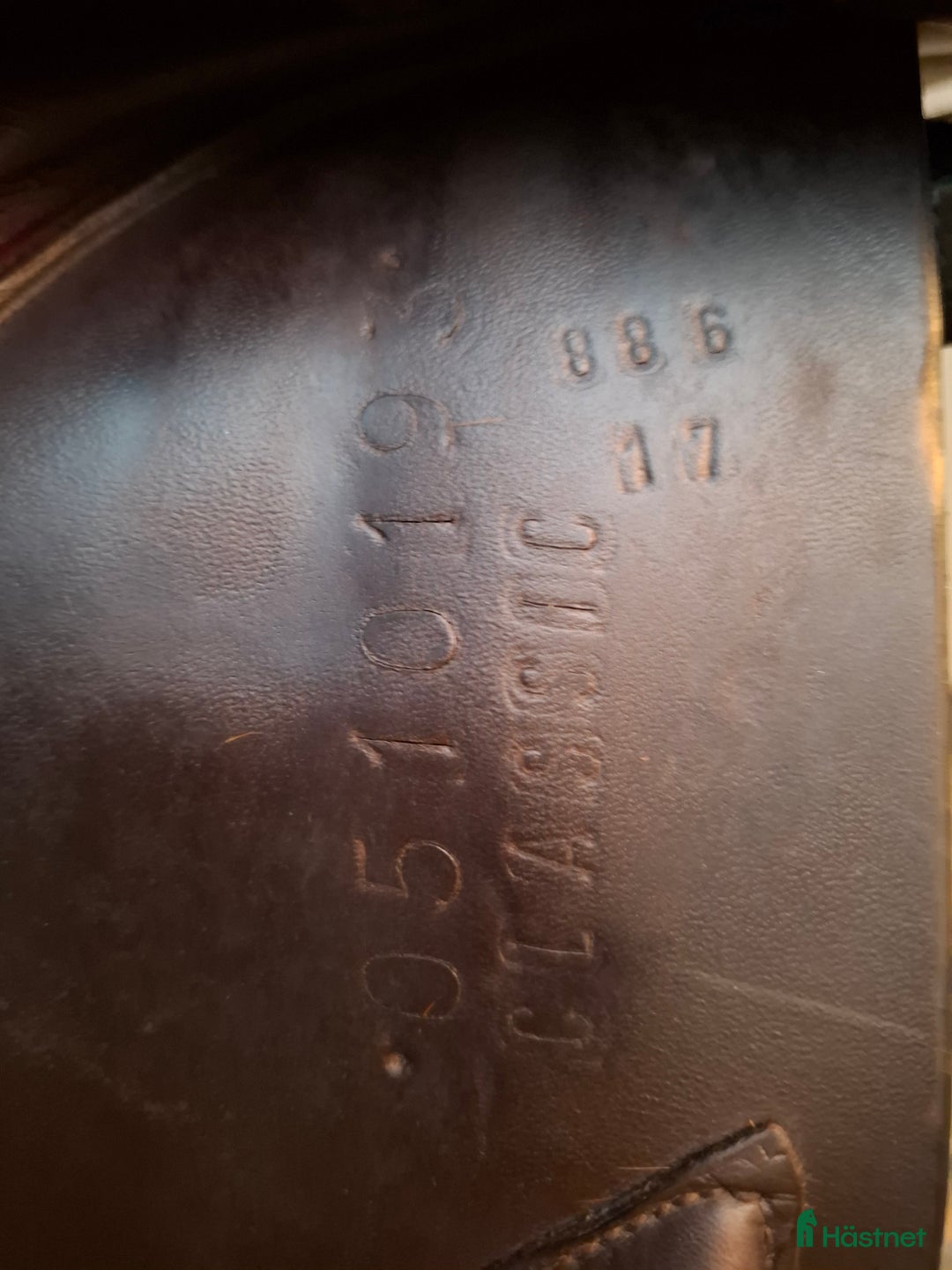 Sadlar hästutrustning till salu: Trevlig hoppsadel i Fritsla - Annons 5