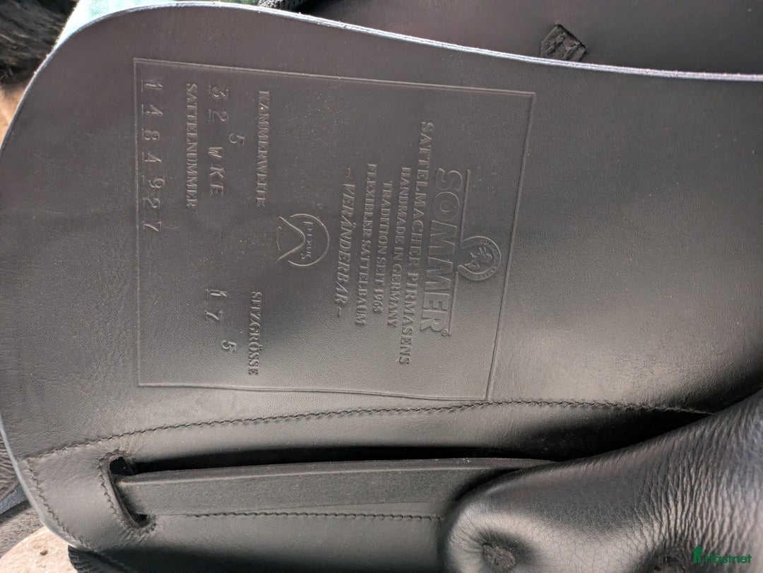 Sadlar hästutrustning till salu: Svart Sommer passion i Älmhult - Annons 8