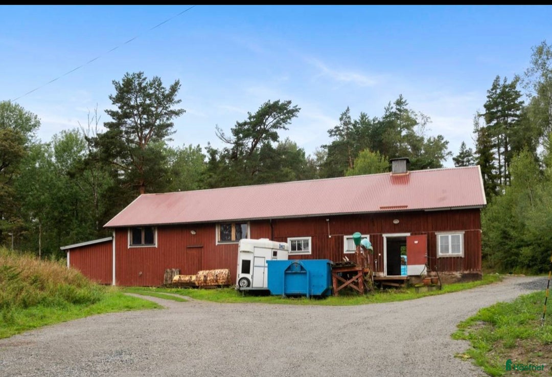  stallplats finnes: Stallplats i Åkersberga  i Åkersberga - Annons 1