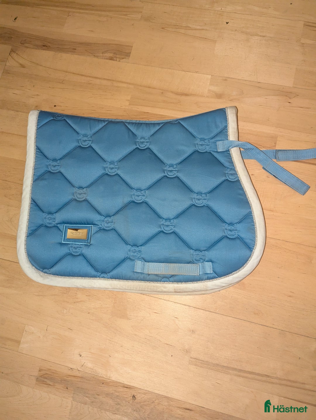 Schabrak & Vojlockar hästutrustning till salu: Equestrian Stockholm i Ås - Annons 1