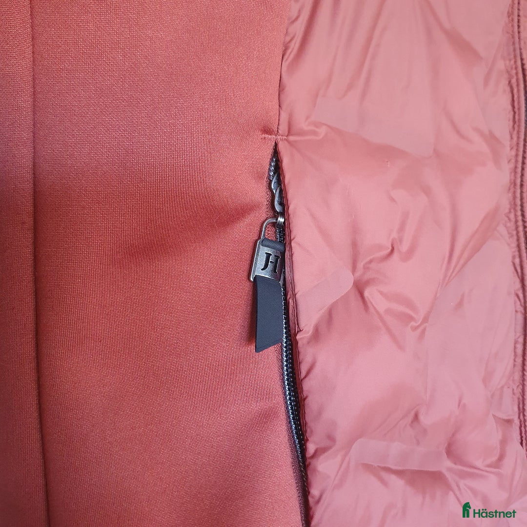 Jackor & Kavajer ryttarutrustning till salu: Fleecetröja & lättviktsjacka XS i Tranås - Annons 9