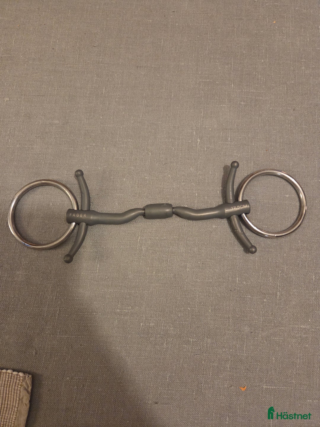 Bett hästutrustning till salu: Fager Nils parerstänger i Vintrosa - Annons 1