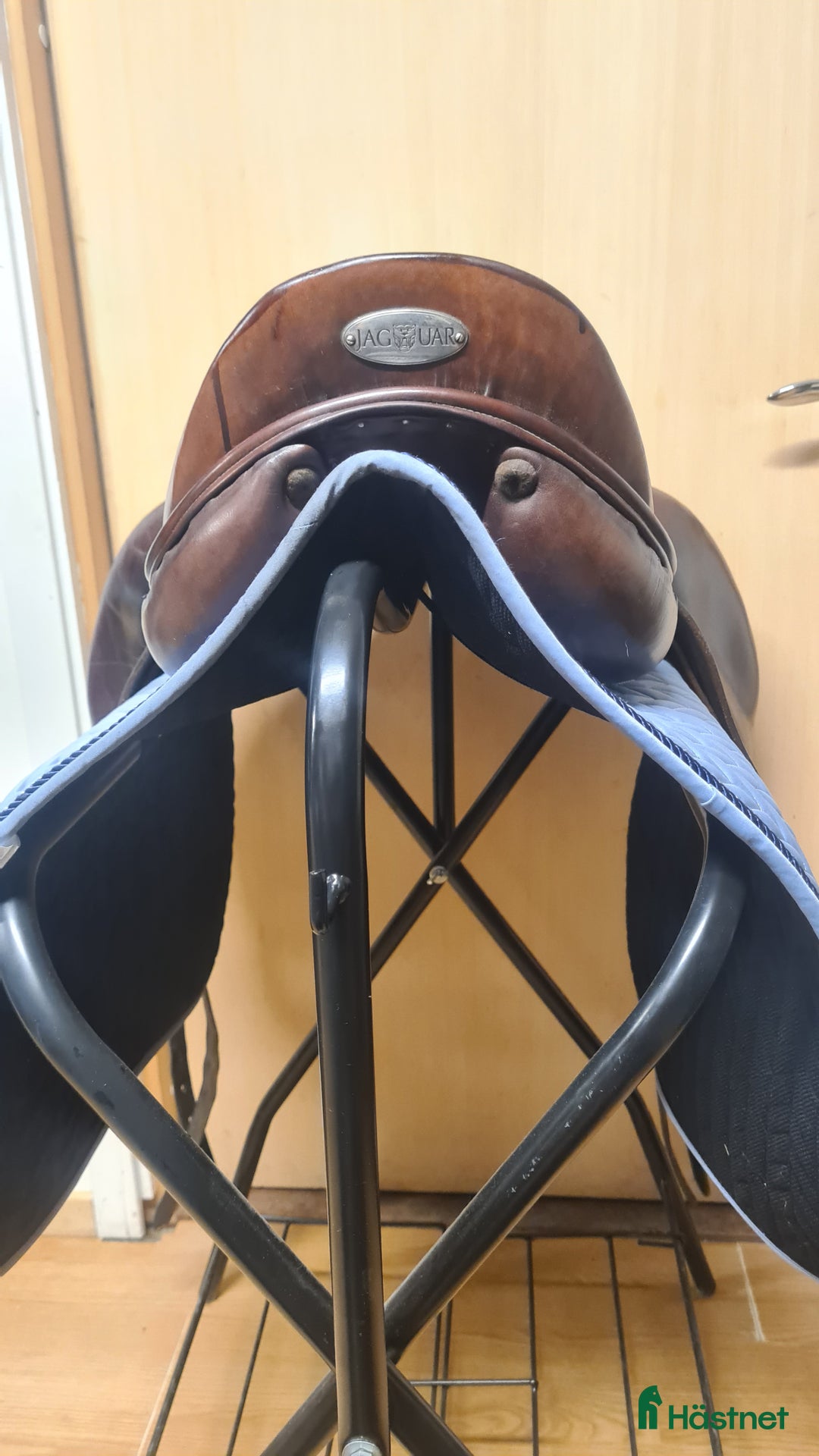 Sadlar hästutrustning till salu: Jaguar XKC i Hamneda - Annons 4