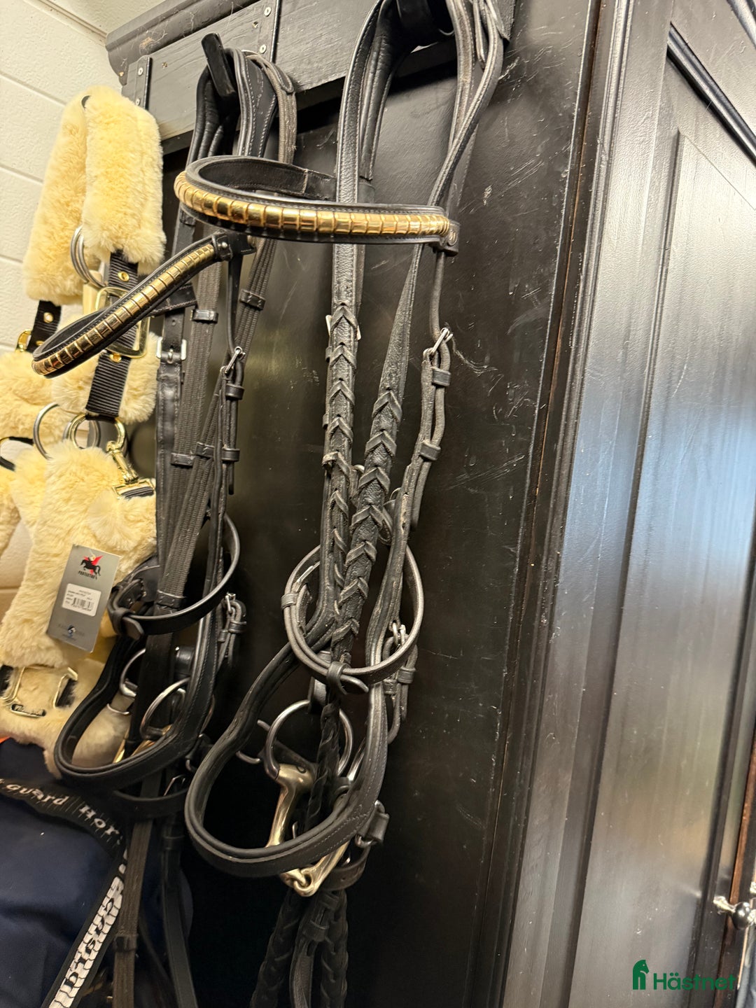 Träns hästutrustning till salu: Micklem träns med klinker pannband i Smedstorp - Annons 1