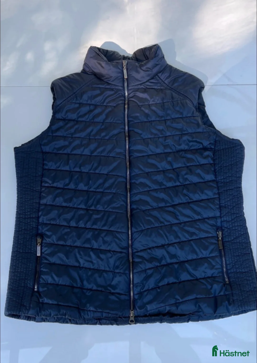 Jackor & Kavajer ryttarutrustning till salu: Fin ES väst till salu i Perstorp - Annons 1