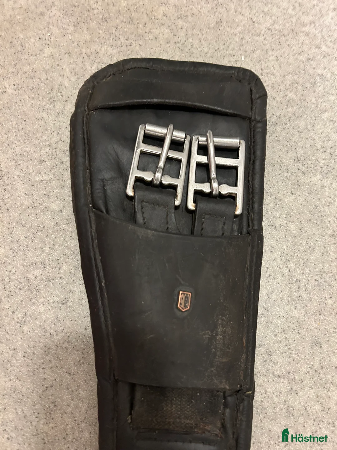 Sadeltillbehör hästutrustning till salu: Treadstone sadelgjord säljes - Annons 2