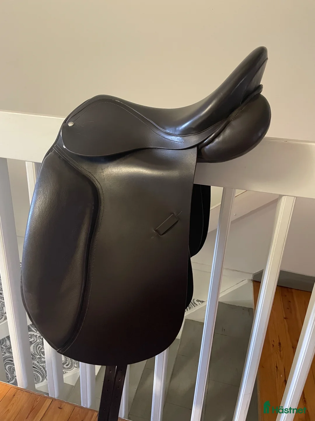 Sadlar hästutrustning till salu: Dressyrsadel 17’ i Umeå - Annons 2