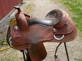 Sadlar hästutrustning Westernsadel reining Don Rich i Stockholm - Annons 19