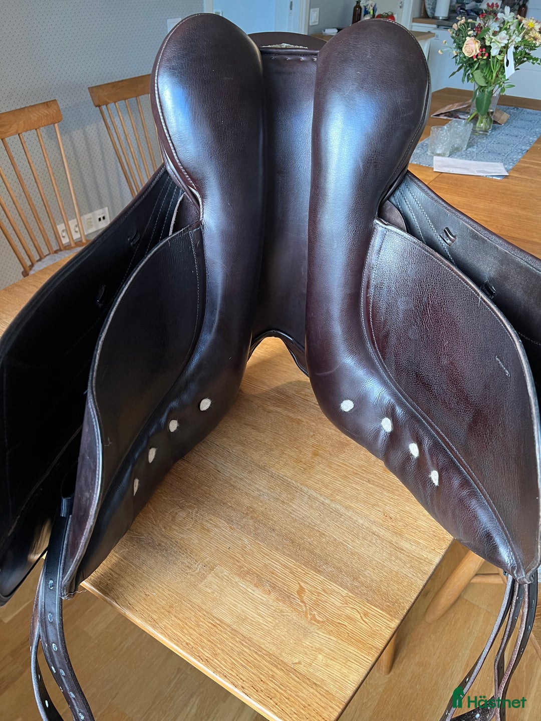 Sadlar hästutrustning till salu: Dressyrsadel, Albion Royale i Vallentuna - Annons 5