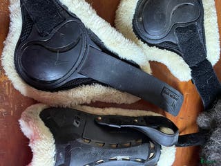 Benskydd hästutrustning Fina benskydd back on track stl m - Annons 23