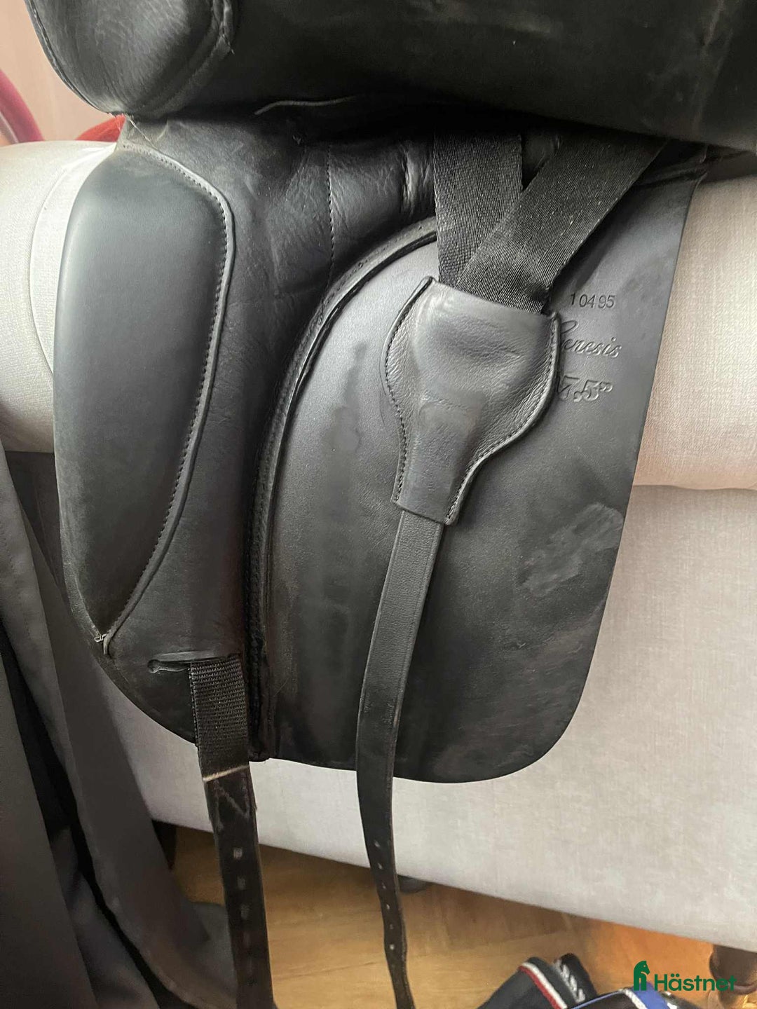 Sadlar hästutrustning till salu: Dressyrsadel 17,5 M.Toulouse GenTec Genesis i Kinna - Annons 4