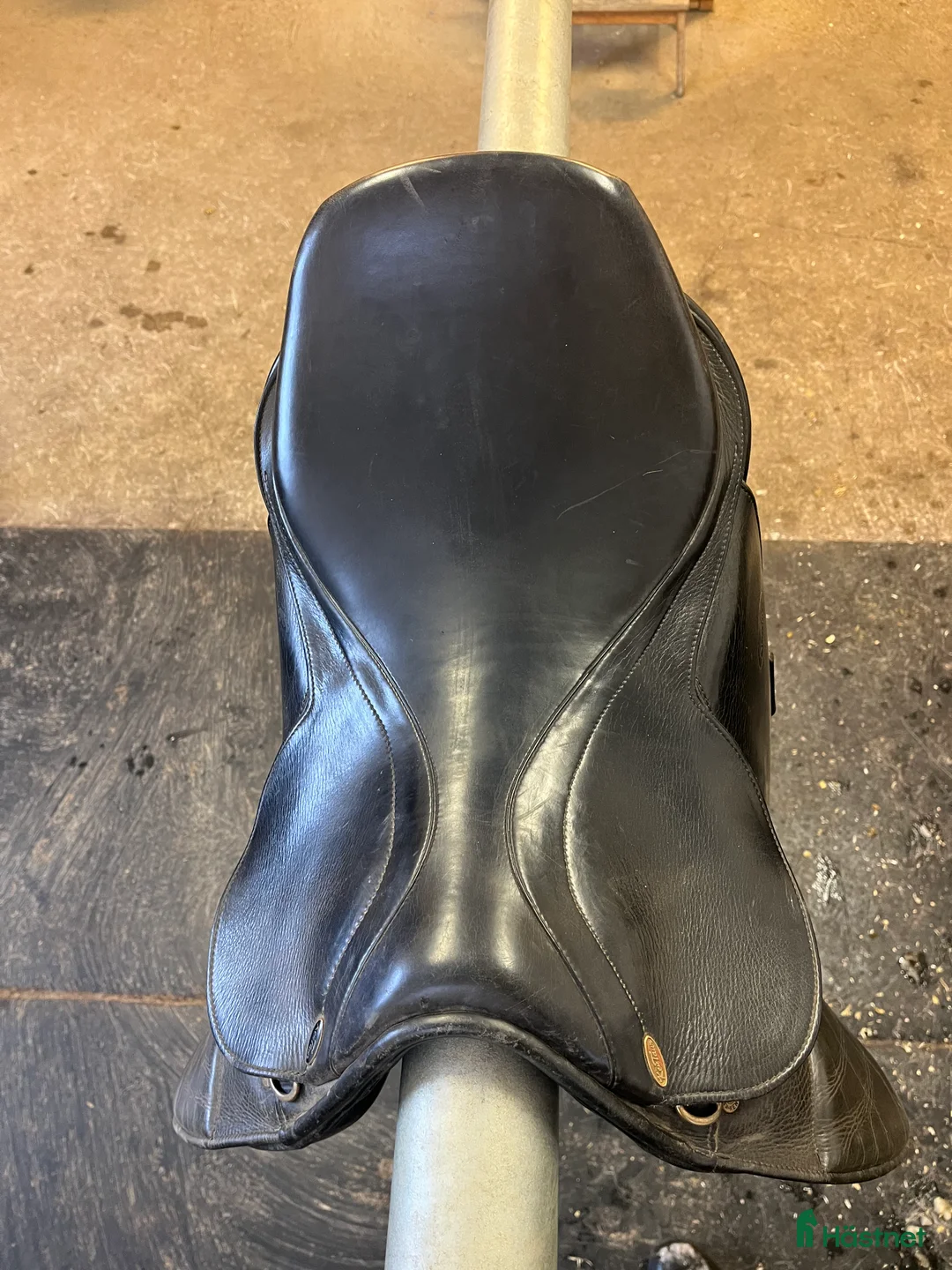 Sadlar hästutrustning till salu: Kentaur Kári 17,5” - Annons 2