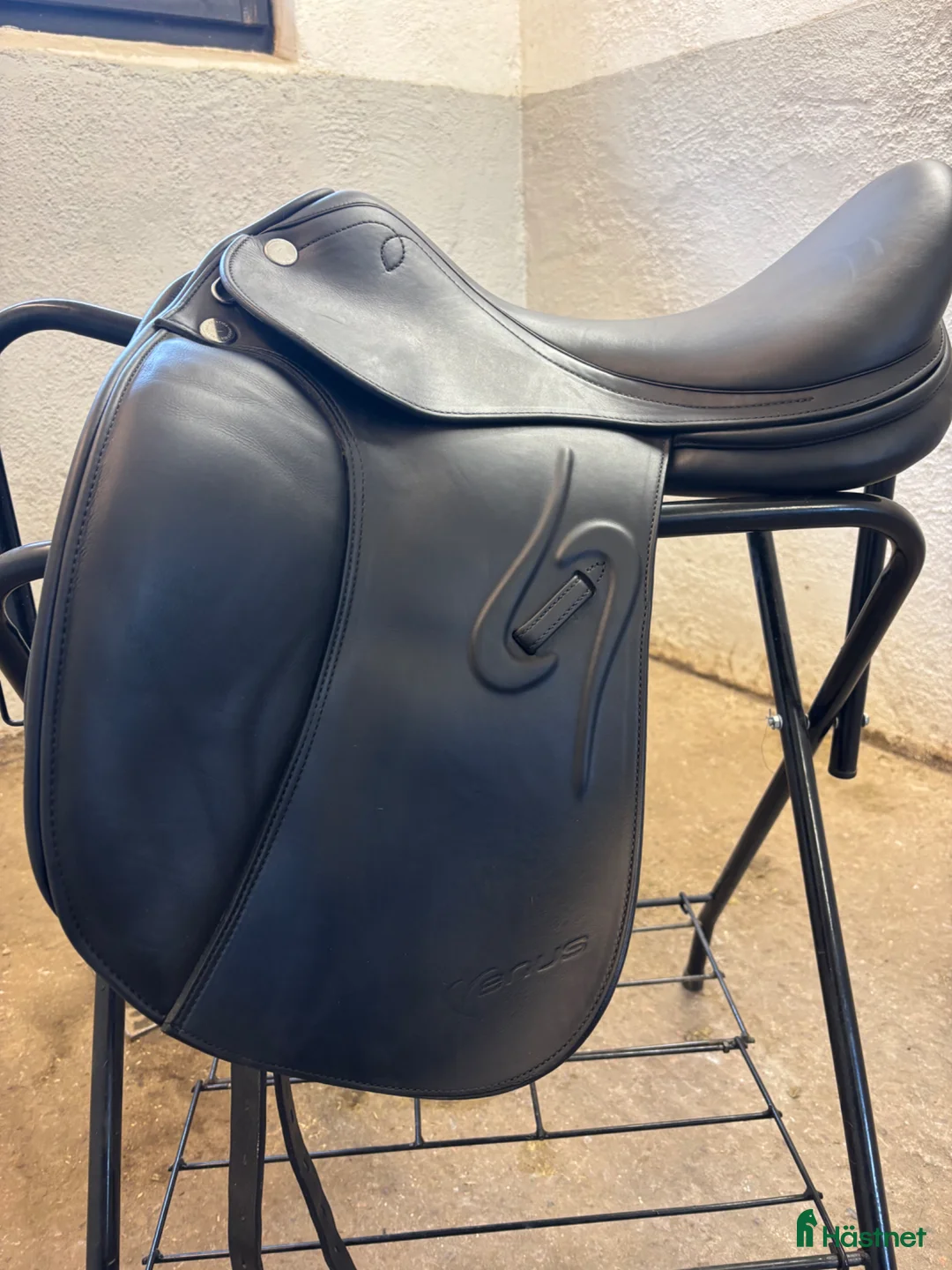 Sadlar hästutrustning till salu: Prestige Venus D W - Annons 1