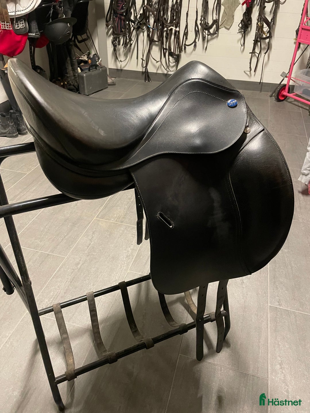 Sadlar hästutrustning till salu: Lippo Rivello Doma i Enköping - Annons 1