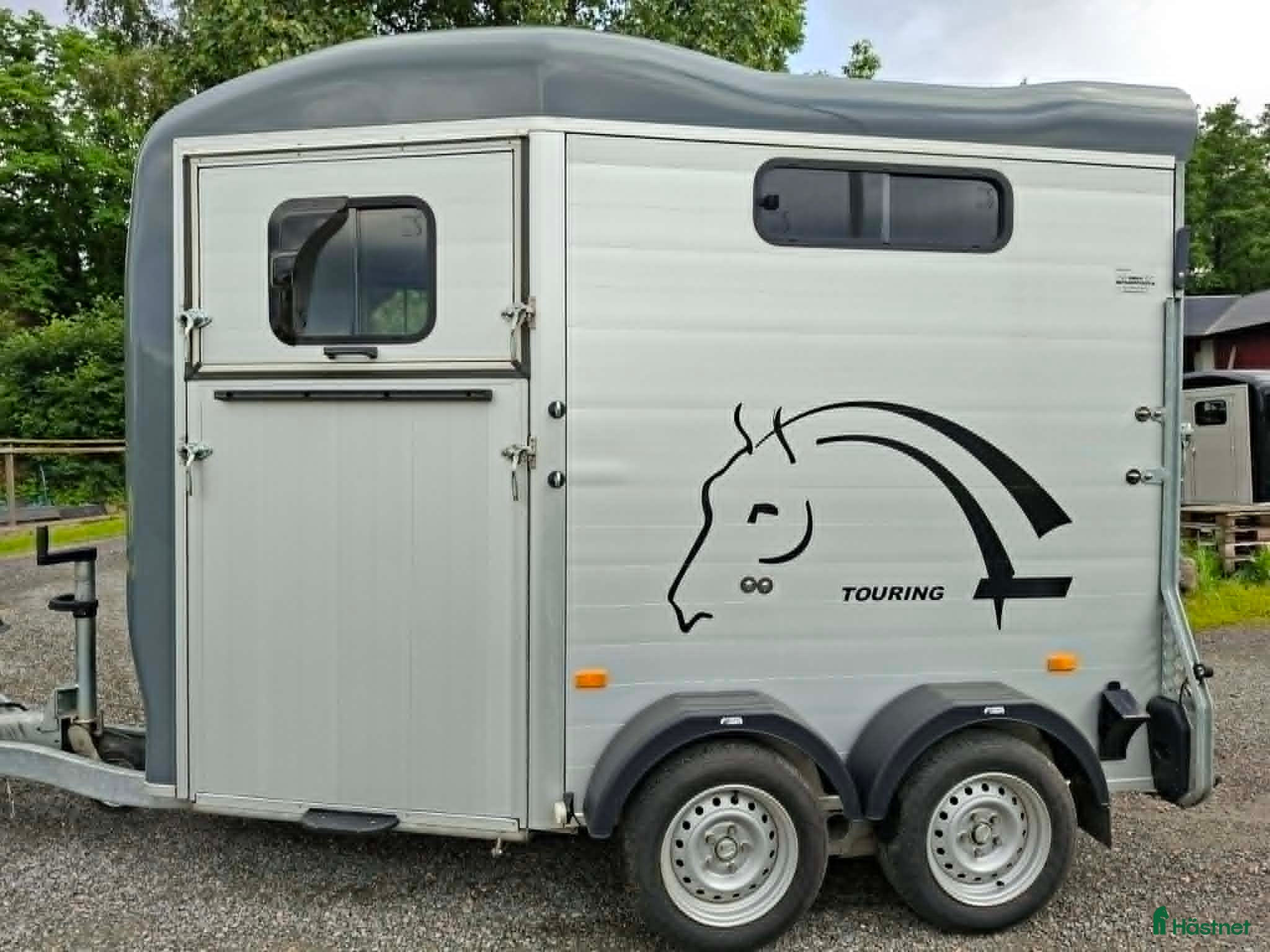 Hästtransporter  fordon & transport till salu: Cheval Touring Country med fronturlastning - Annons 1