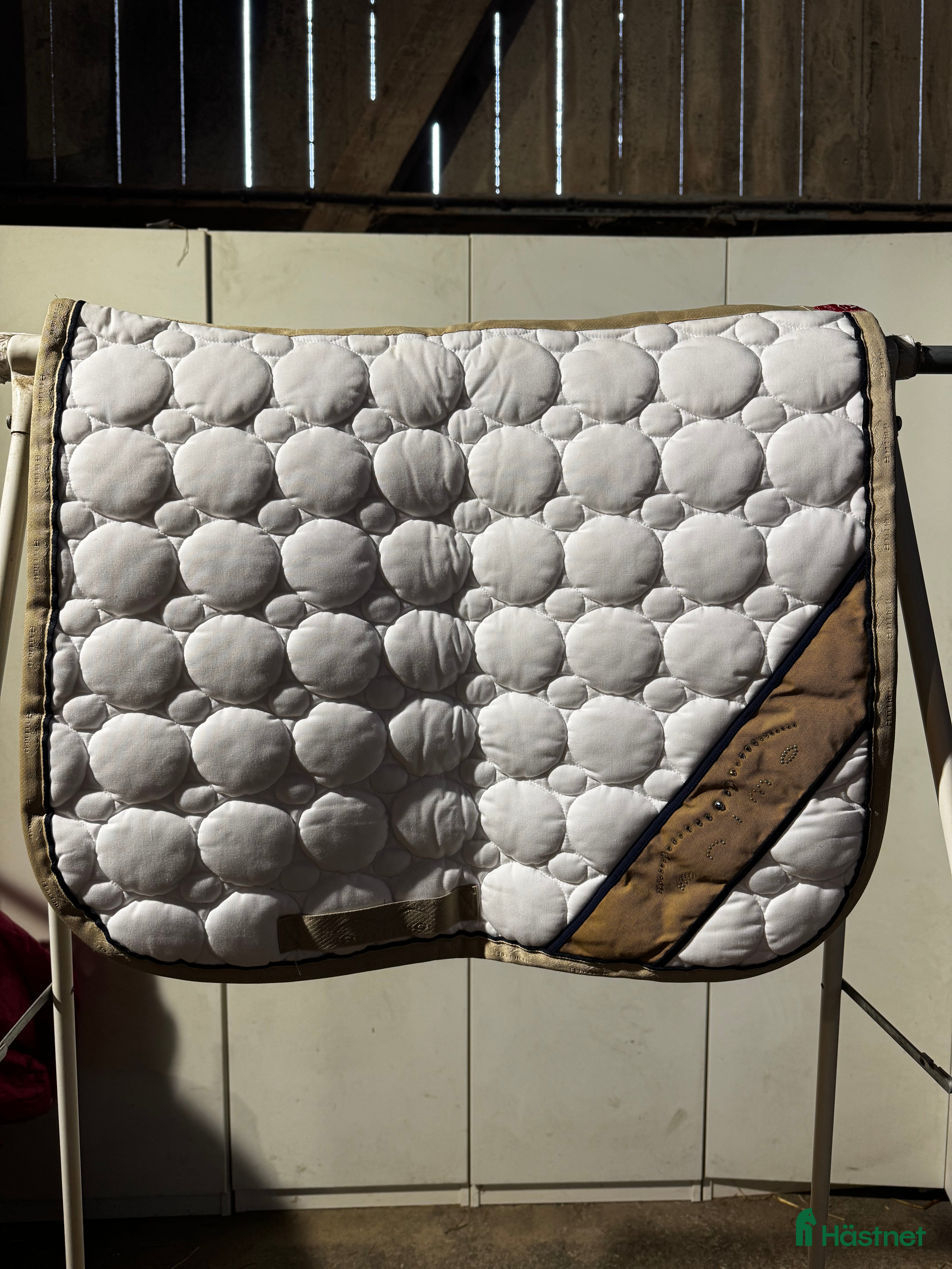 Schabrak & Vojlockar hästutrustning till salu: Schabrak Animo, Kingsland mm.  i Ekerö - Annons 21