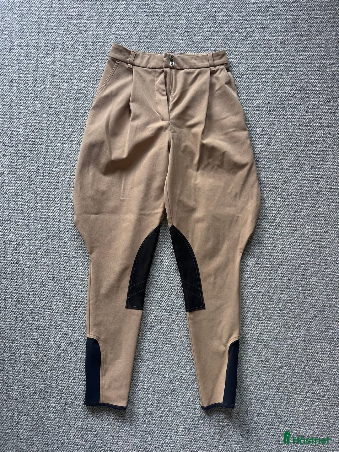 Ridbyxor ryttarutrustning till salu: Ridbyxor från Aisling Equestrian i bra skick! i Bettna - Annons 2