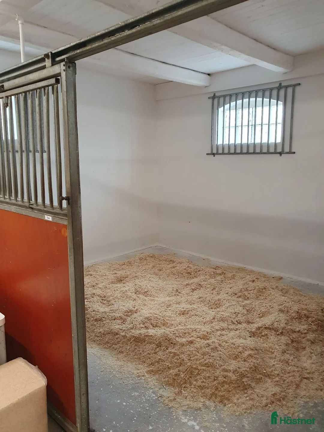  stallplats finnes: Boxplats med ridhus  - Annons 5