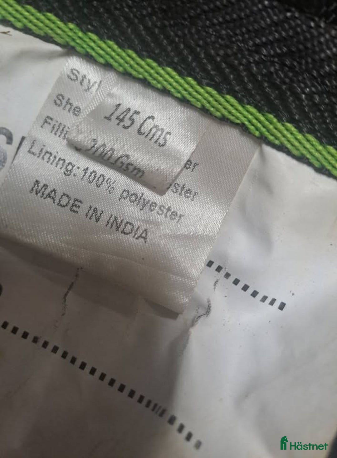 Täcken hästutrustning till salu: Vintertäcke 200 g strl 145 i Harbo - Annons 2