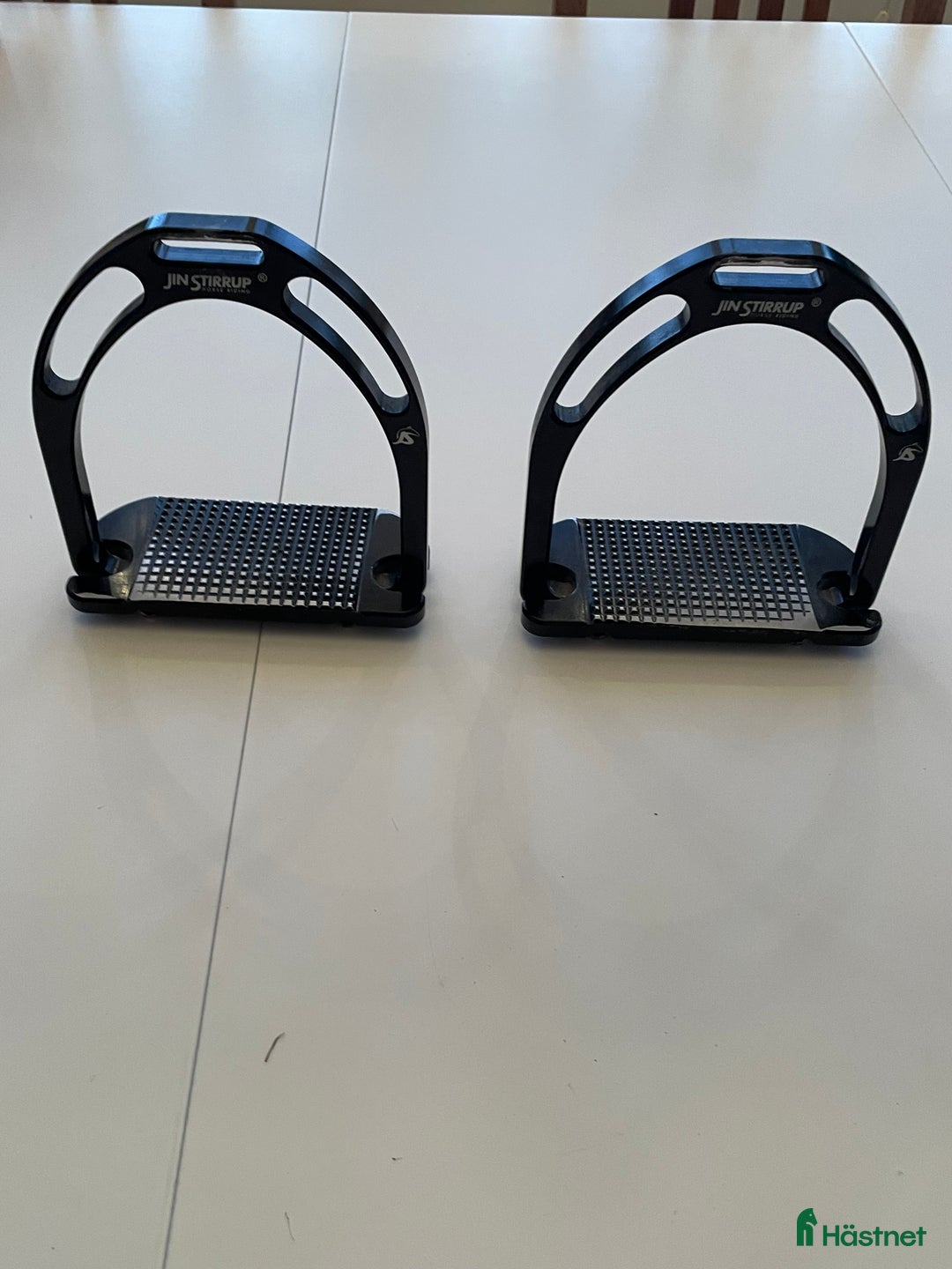 Stigbyglar hästutrustning till salu: Jin Stirups i Sävedalen - Annons 3