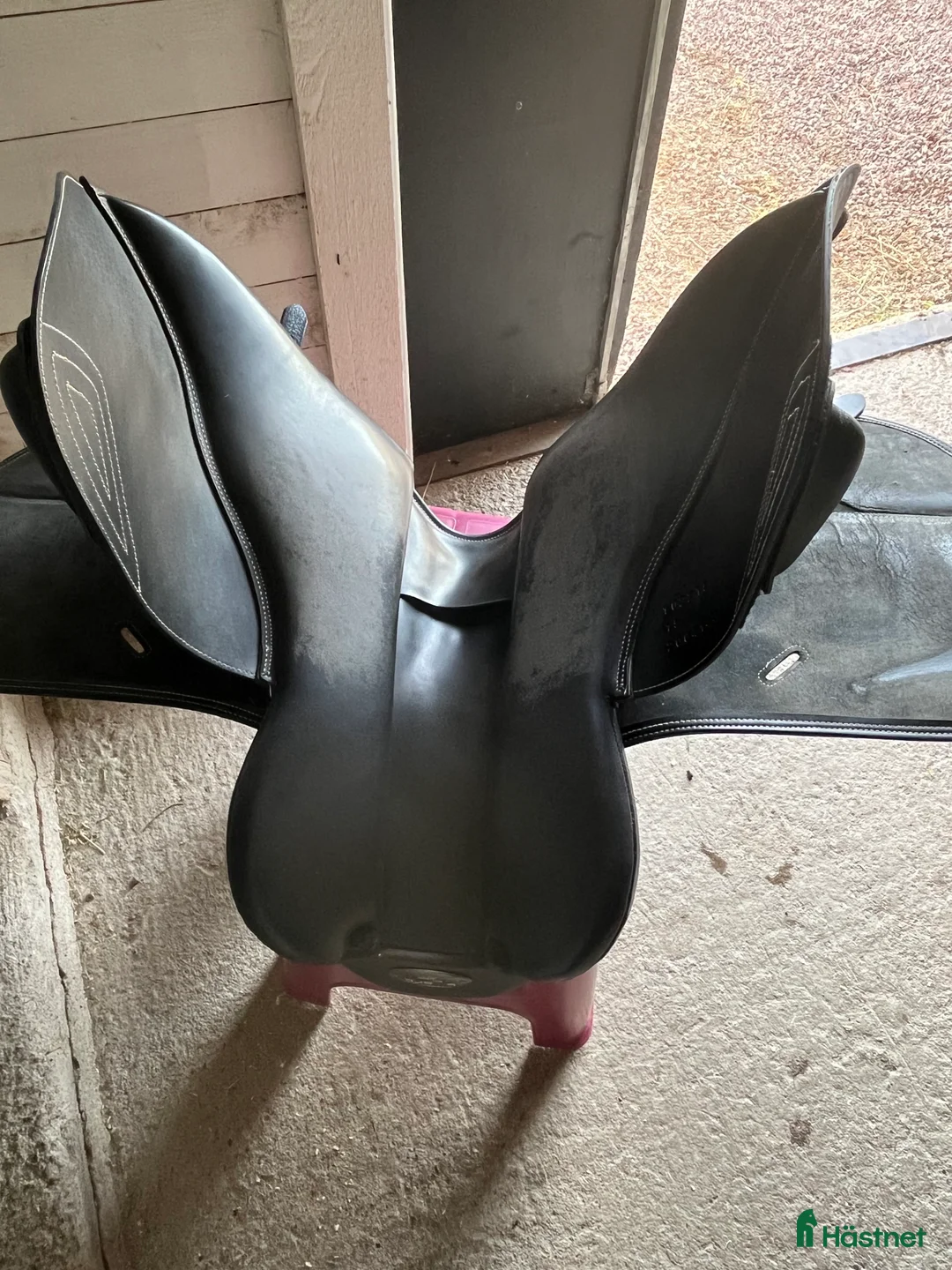 Sadlar hästutrustning till salu: Lippo Smart 15 Tum i Falun - Annons 3