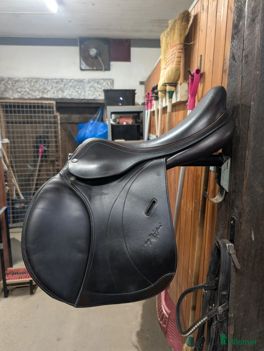 Sadlar hästutrustning till salu: Superfin sadel  - Annons 1