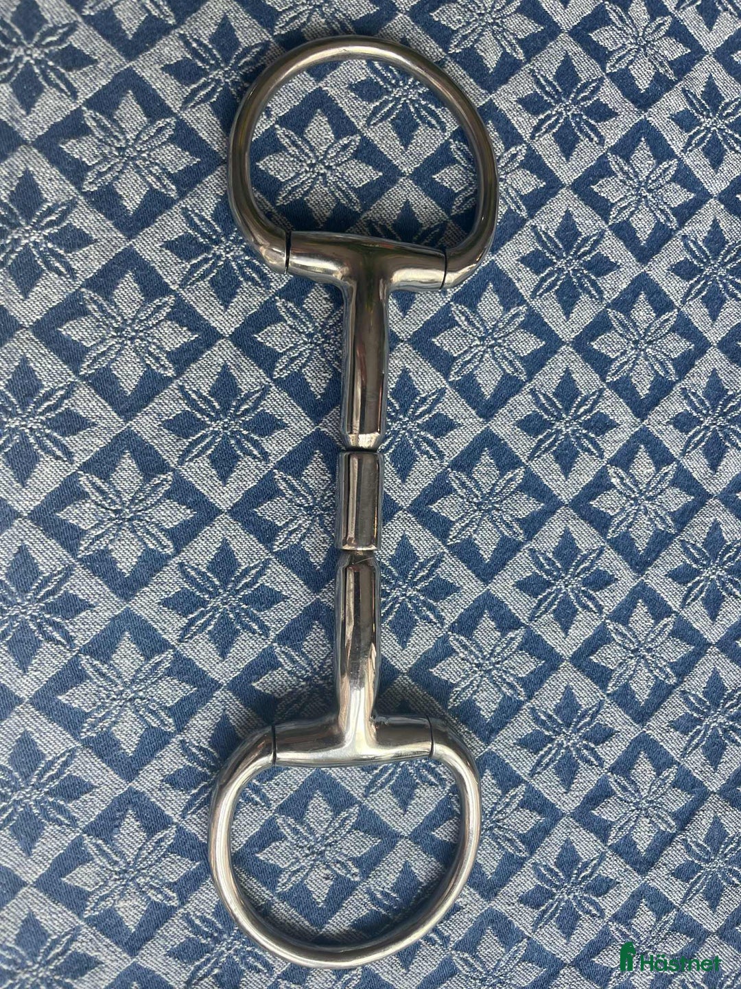 Bett hästutrustning till salu: Helt nytt oanvänt Eggbett Barrell från Fairfield i Värmdö - Annons 1