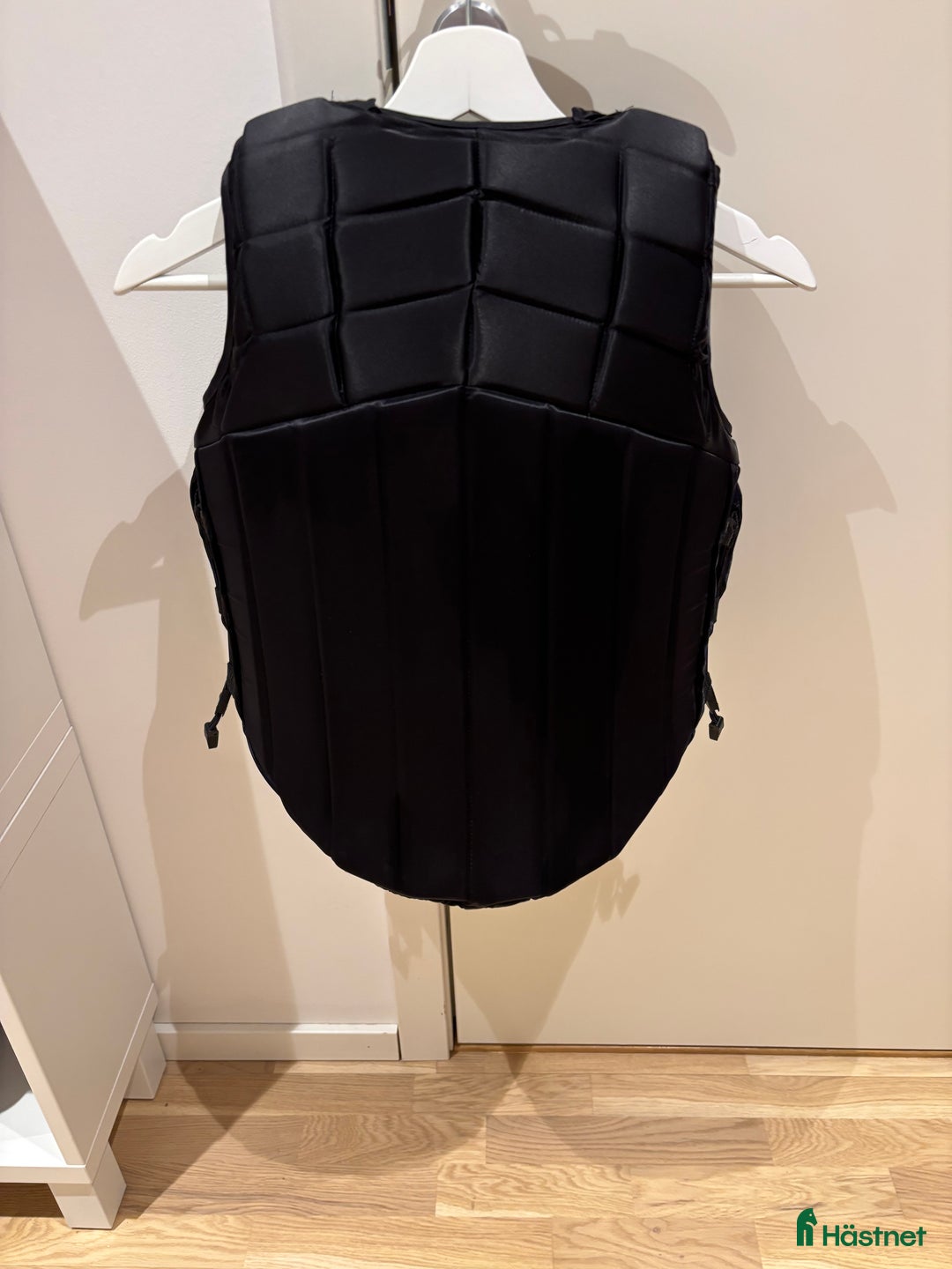 Säkerhetsvästar ryttarutrustning till salu: Racesafe i Markaryd - Annons 4